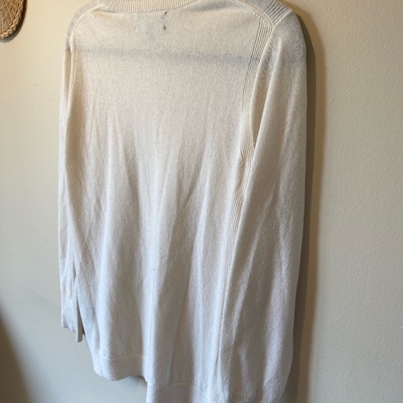 Banana Republic Fillipuci Italian Yarn Crewneck Cream Sweater Medium - Picture 8 of 8